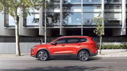 2018 Hyundai Santa Fe image gallery